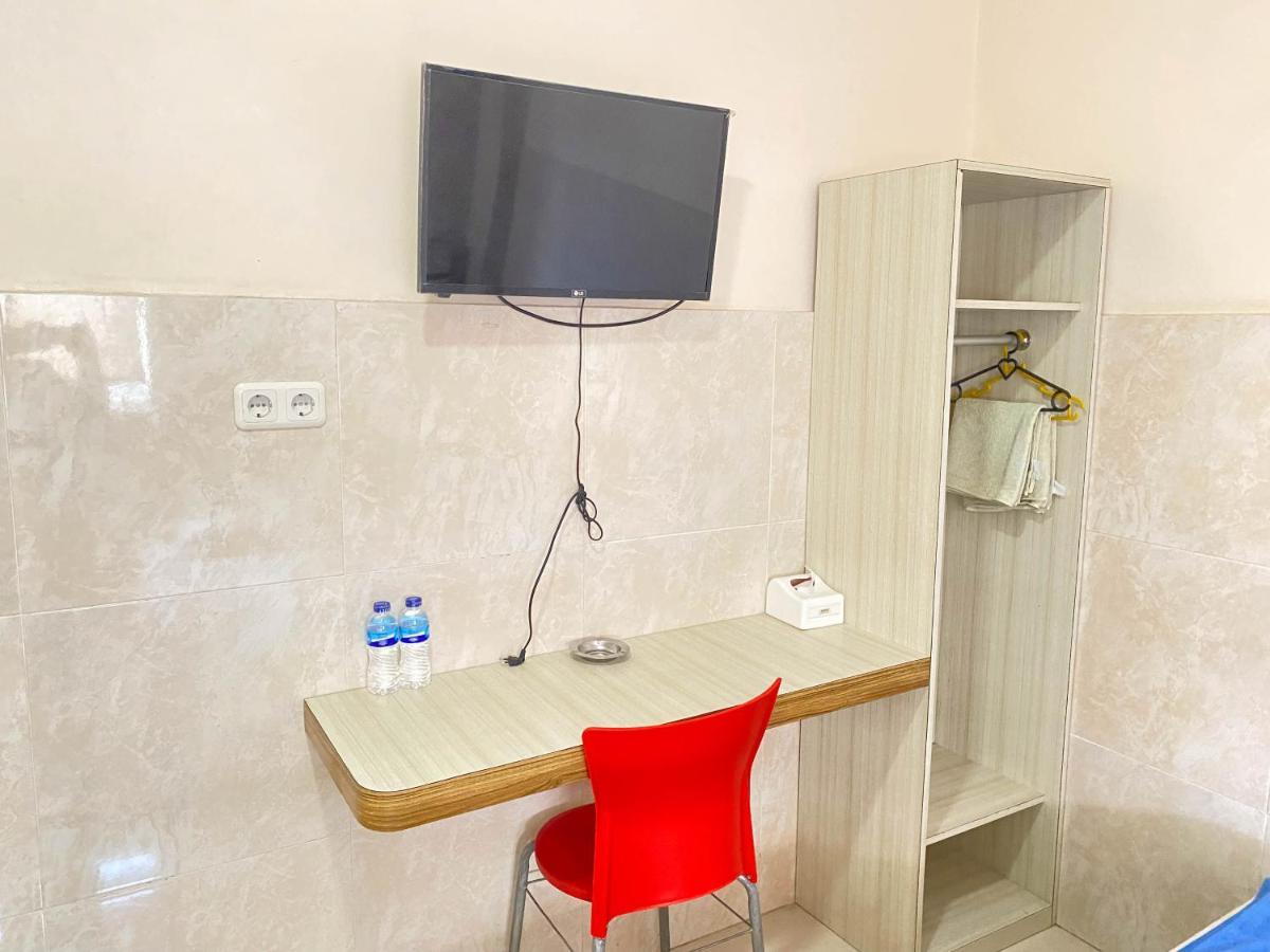 Penginapan Star Ambon Mitra Reddoorz Ngoại thất bức ảnh