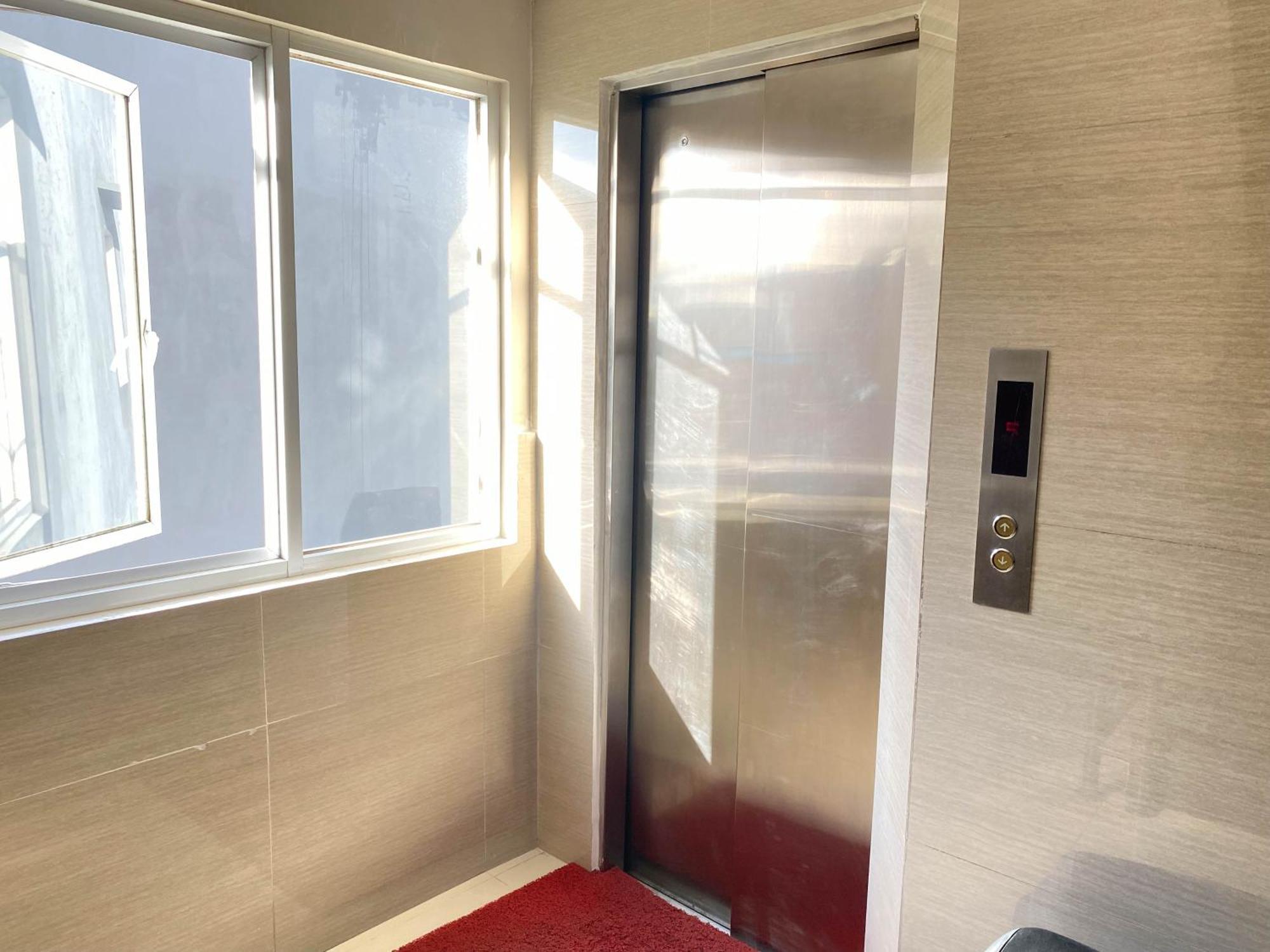 Penginapan Star Ambon Mitra Reddoorz Ngoại thất bức ảnh