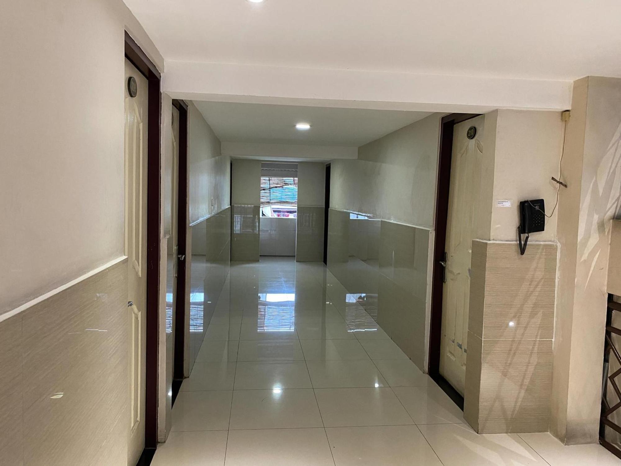 Penginapan Star Ambon Mitra Reddoorz Ngoại thất bức ảnh