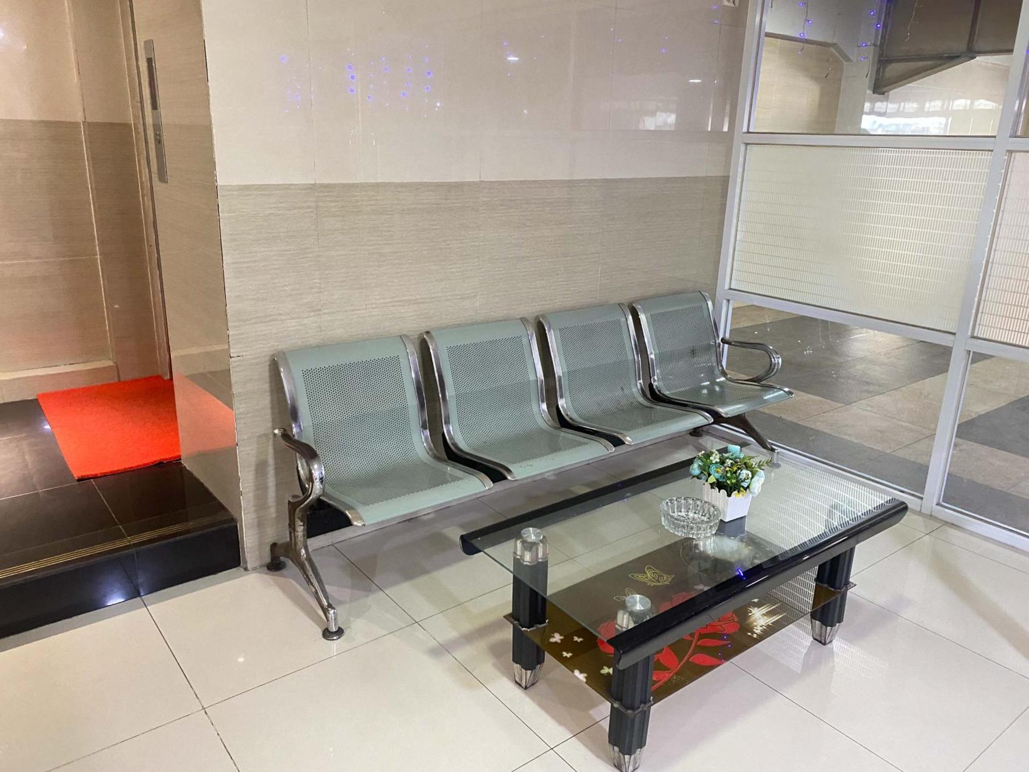 Penginapan Star Ambon Mitra Reddoorz Ngoại thất bức ảnh