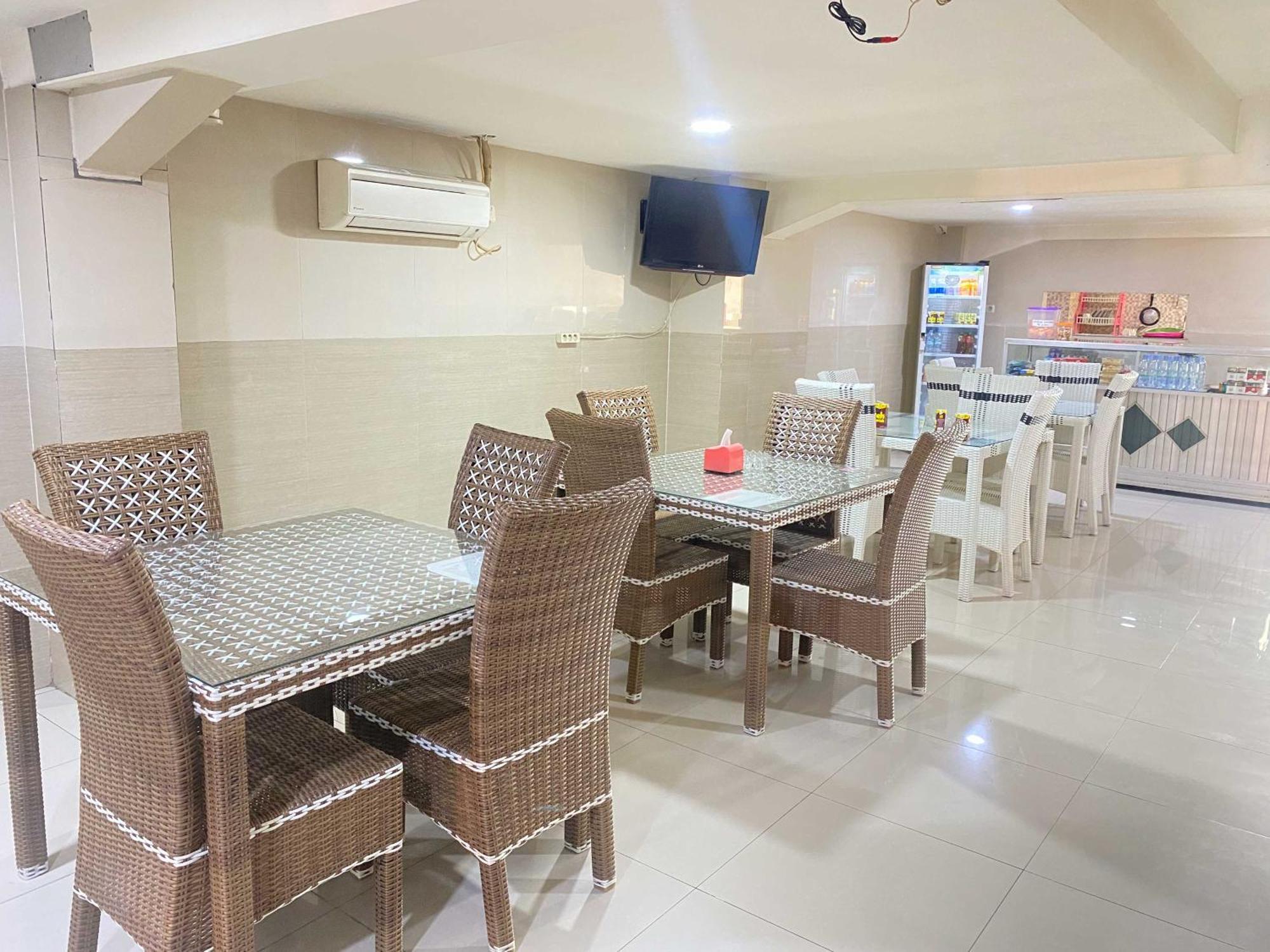 Penginapan Star Ambon Mitra Reddoorz Ngoại thất bức ảnh